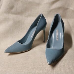 Manolo Blahnik BB105 Light Blue Velvet Stiletto Heels